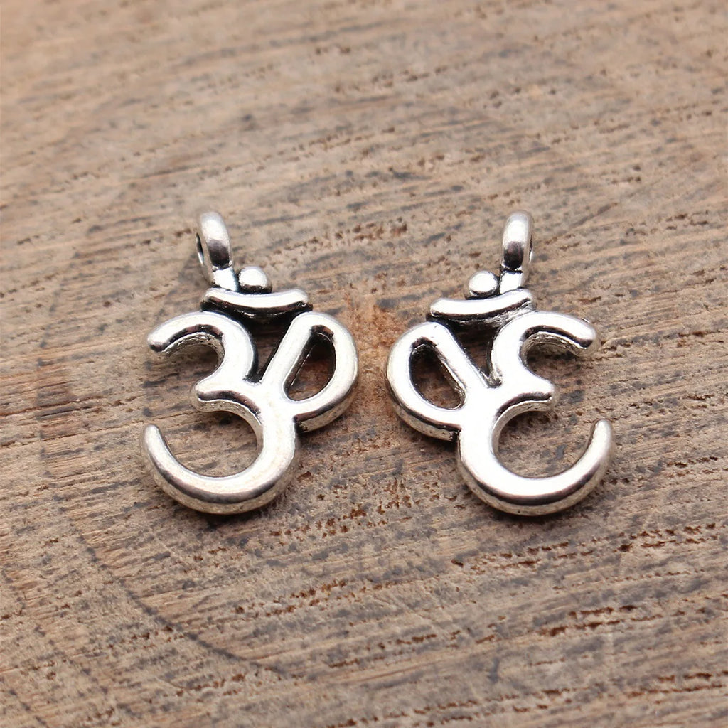 16x11mm 0.73g Antique Silver Zinc Alloy OM Yoga Symbol Side Charm Pendant for DIY Jewelry Making