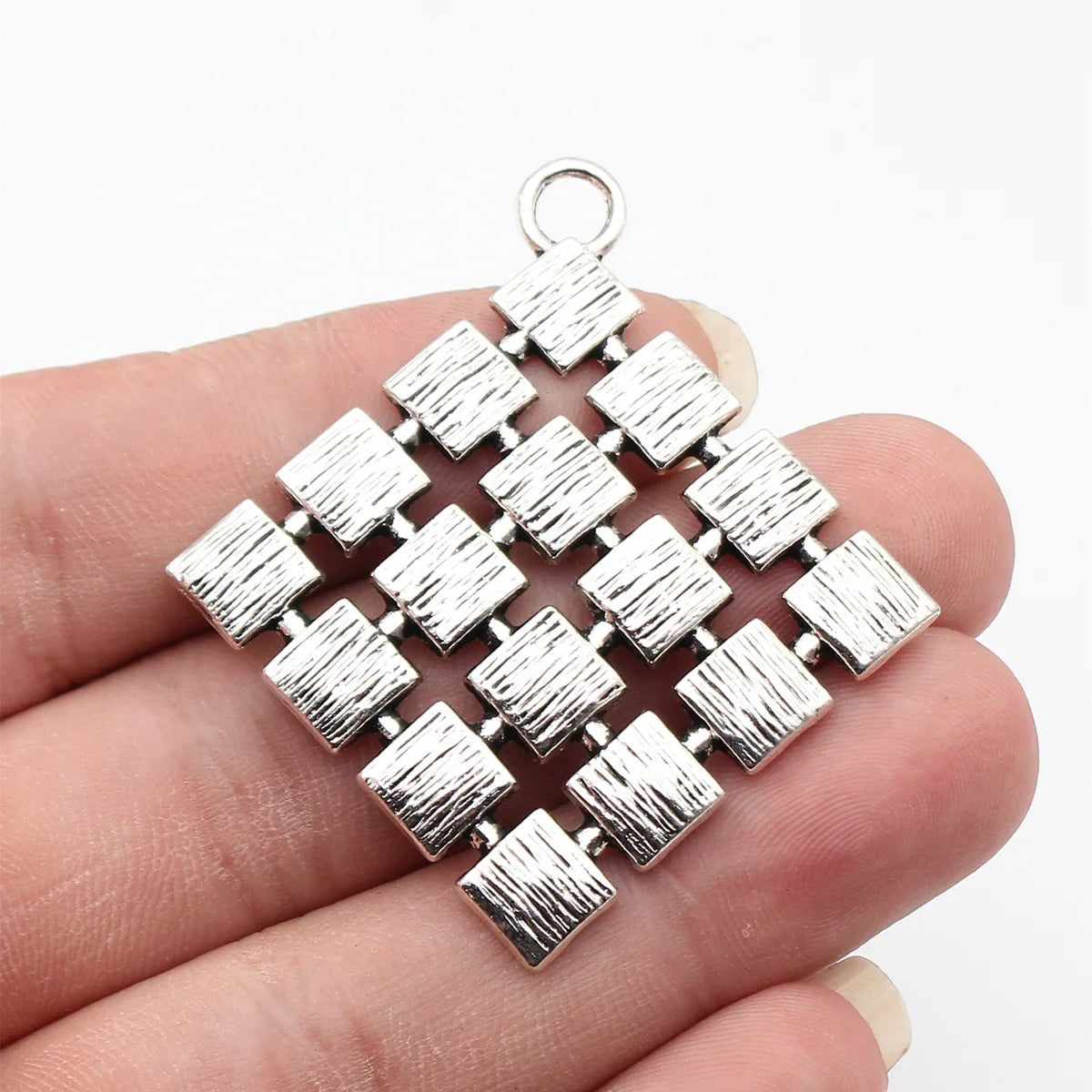 56x51mm 8.8g Antique Silver Zinc Alloy Square Grid Charm Pendant for Geometric Necklace Making