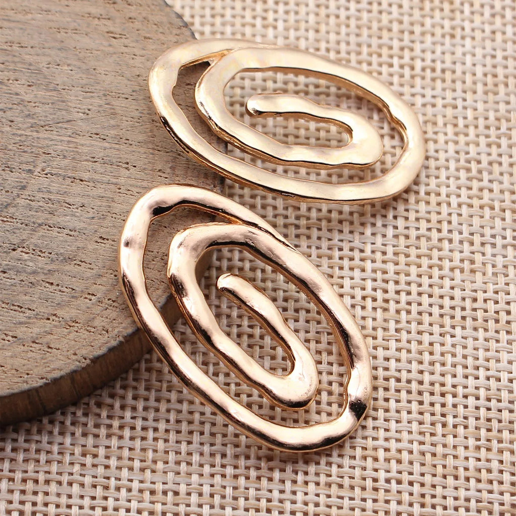 37x22mm 3.7g Multicolor Zinc Alloy Openwork Hammered Swirl Hollow Charm Pendant for DIY Necklace Making