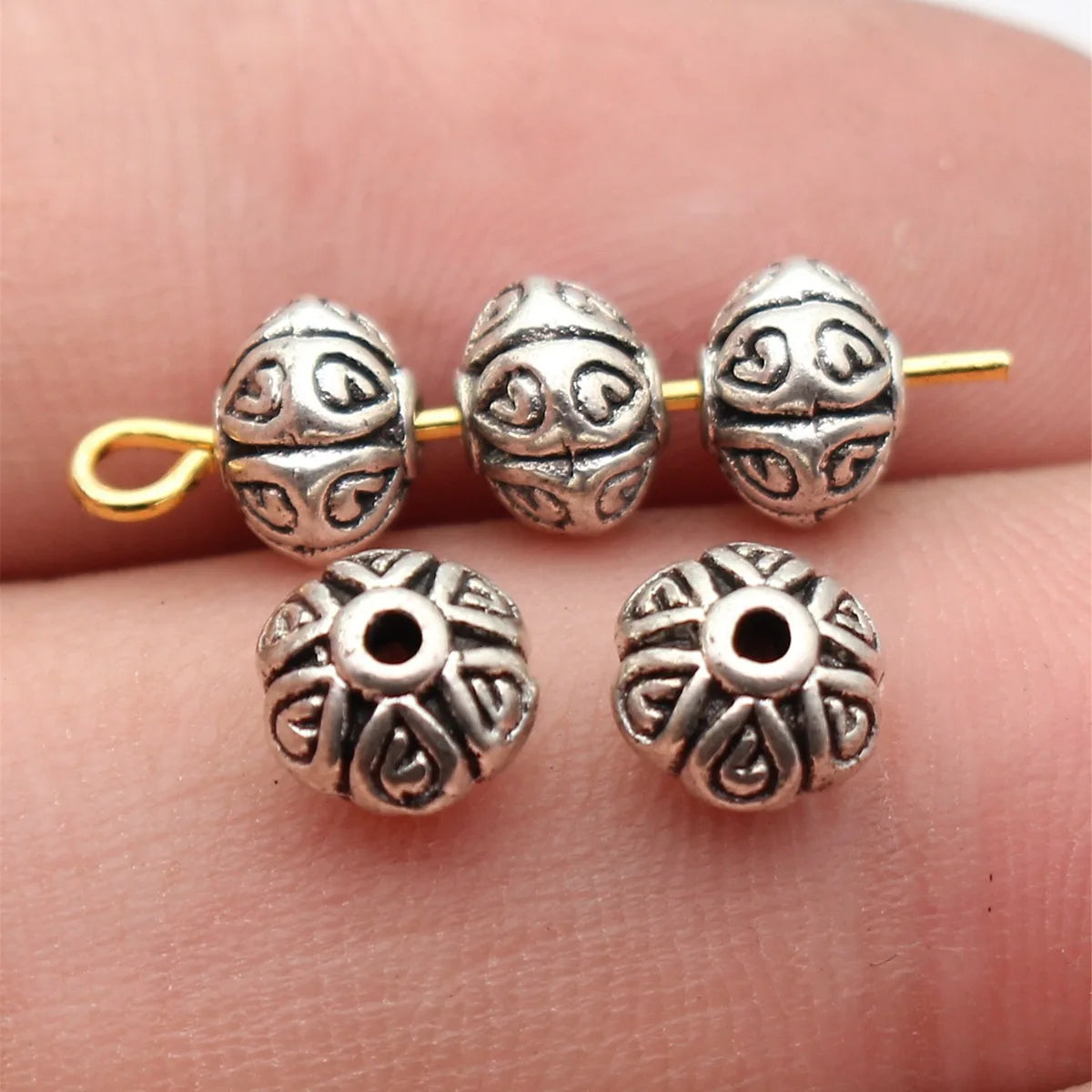 6.8x6.8x5.3mm 0.72g Multicolor Zinc Alloy Carved Heart Pattern Spacer Beads for DIY Bracelet Jewelry