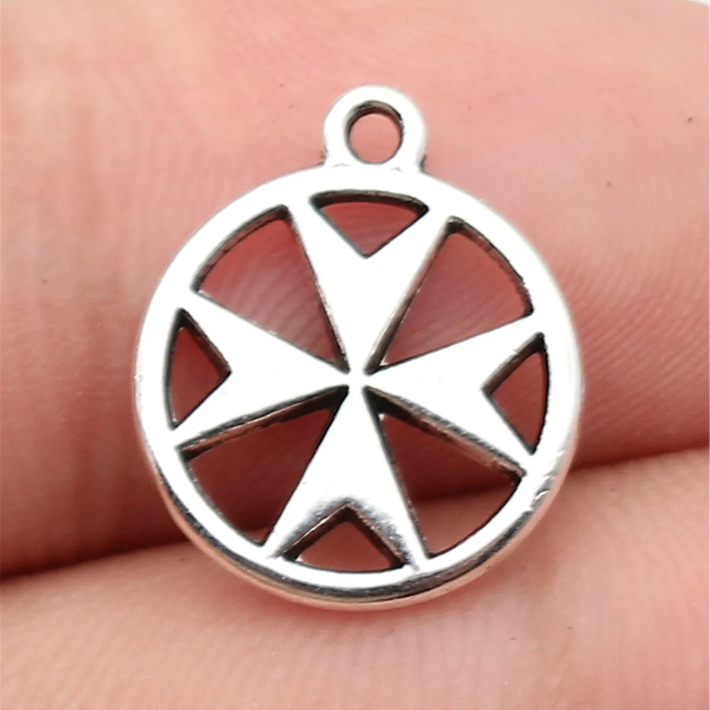16x14mm 1.1g Antique Silver Zinc Alloy Malta Cross Charm Pendant for DIY Necklace Bracelet Jewelry