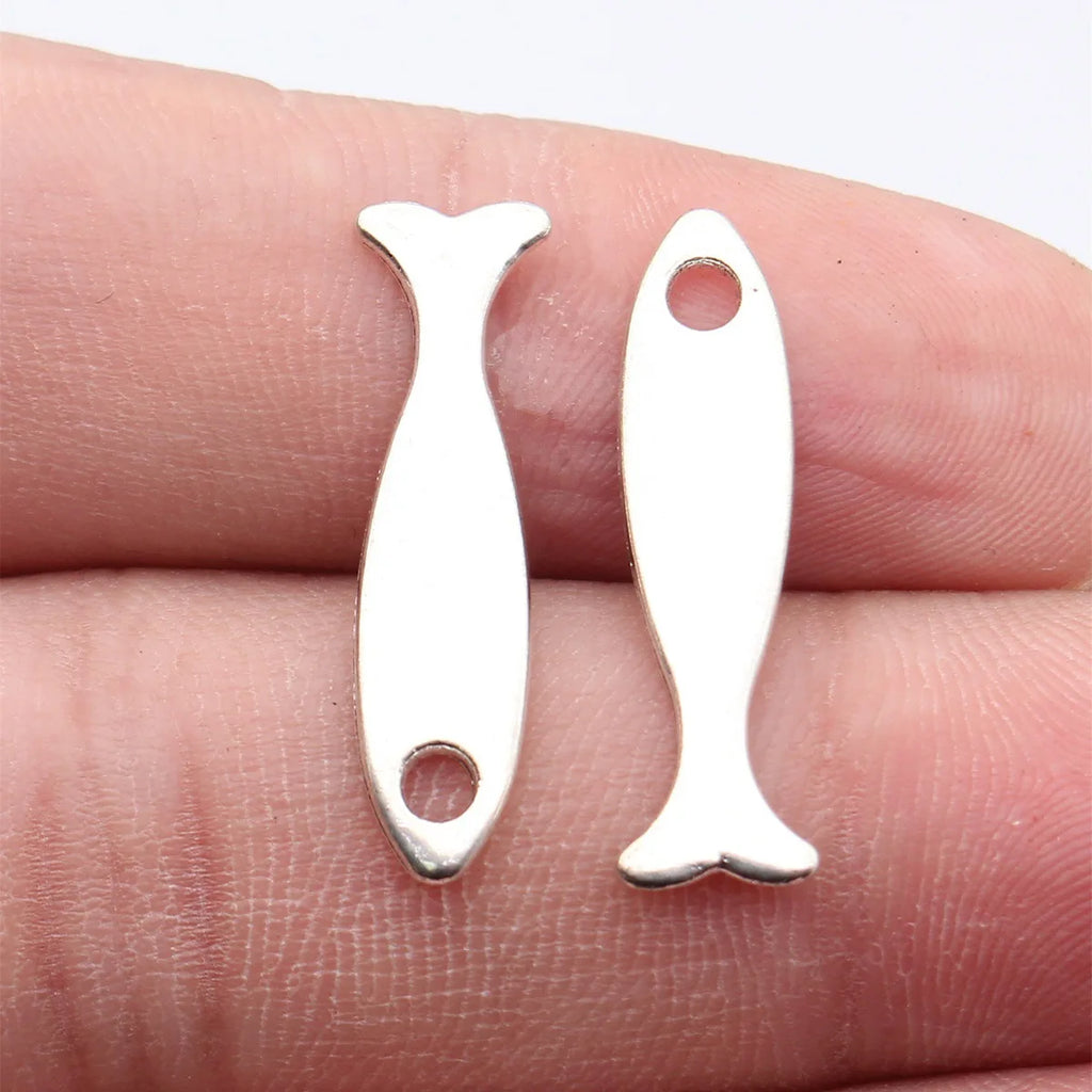 26x7.5mm 0.73g Antique Silver Zinc Alloy Small Fish Charm Pendant for DIY Bracelet and Necklace Making