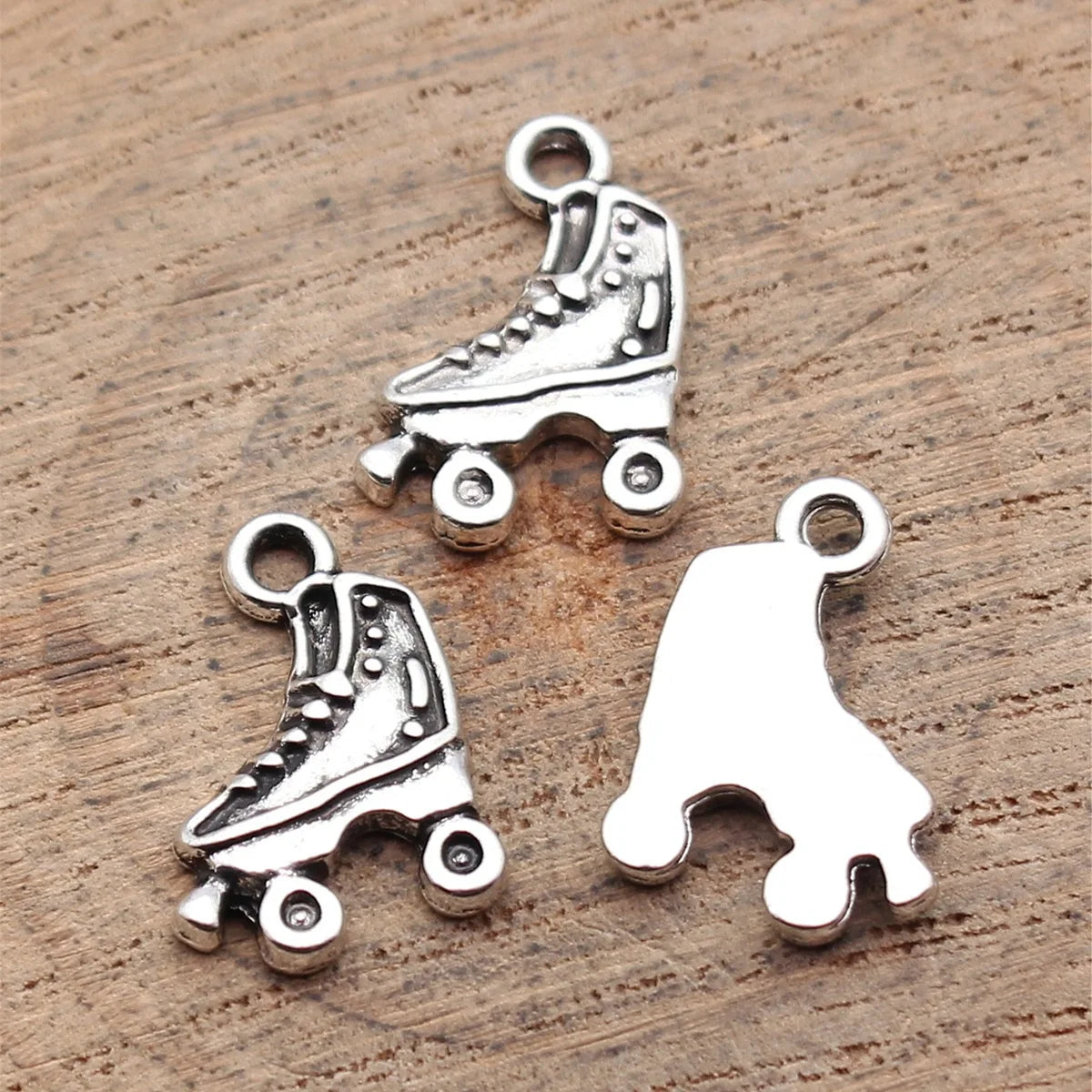 16x11mm 0.8g Antique Silver Zinc Alloy Roller Skate Charm Pendant for DIY Bracelet Necklace Making