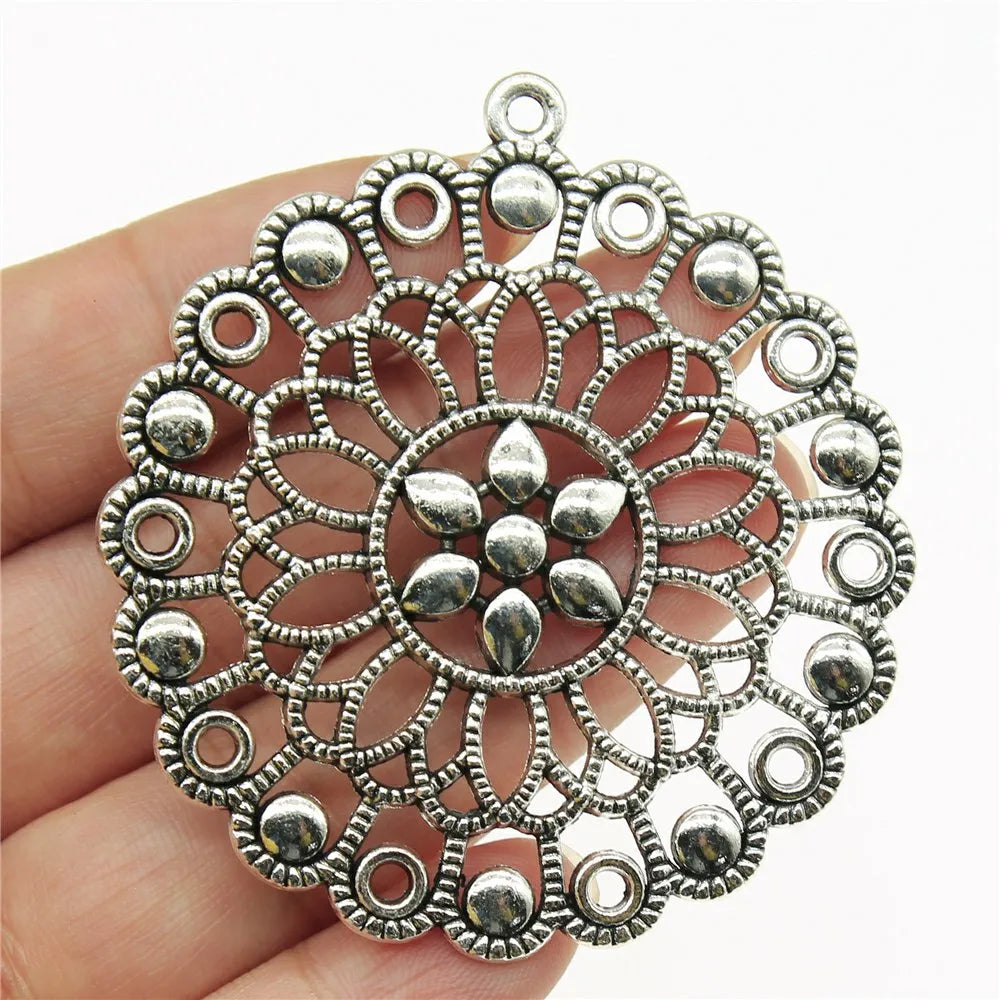 57x53mm 13g Antique Silver Zinc Alloy Floral Round Disc Bohemian Charm Pendant for DIY Jewelry