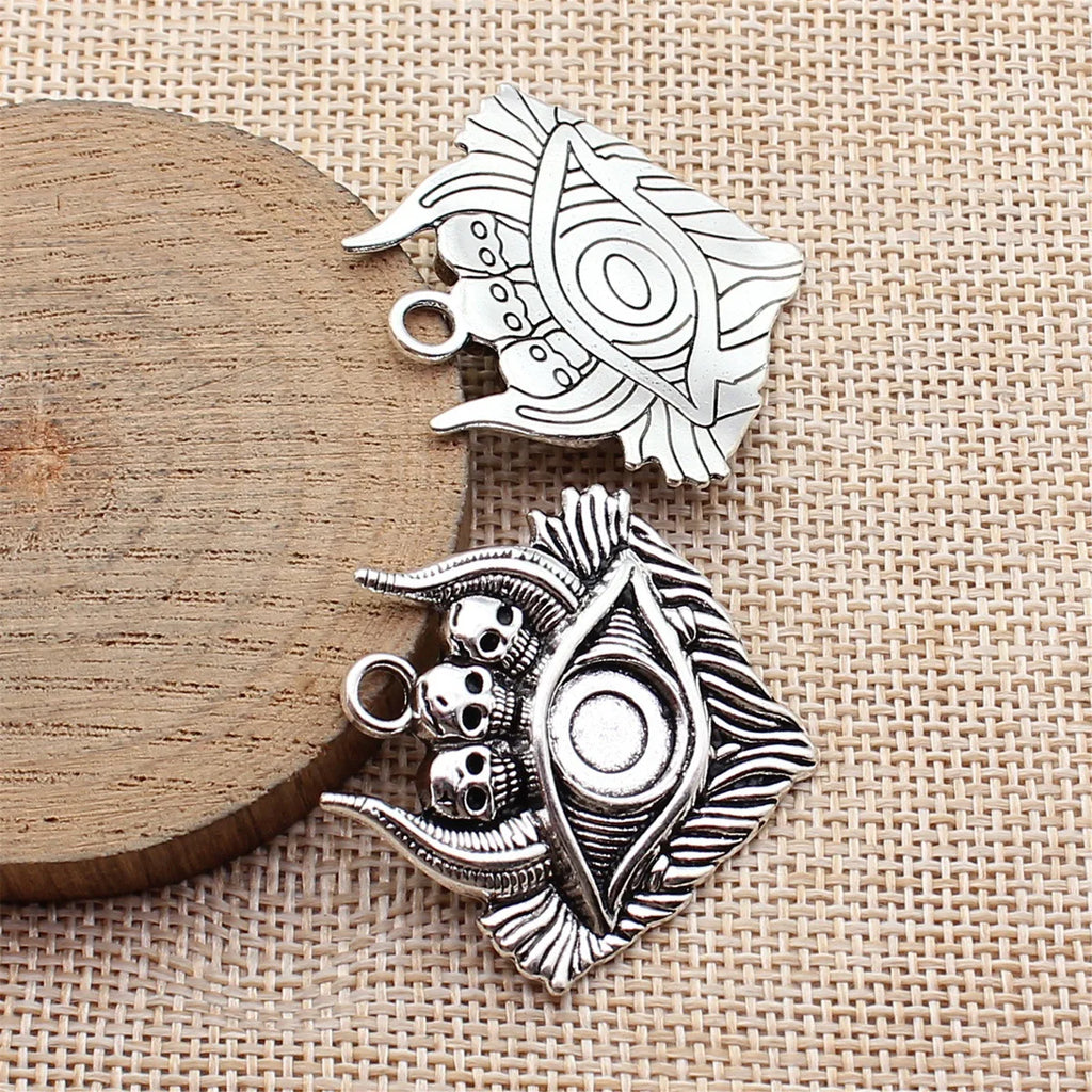 38x37mm 9g Antique Silver Zinc Alloy Skull Eye Charm Pendant for Gothic DIY Jewelry Making