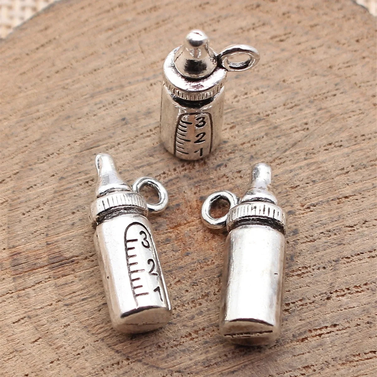 20x9.8x6.3mm 3.1g Antique Silver Zinc Alloy 3D Baby Bottle Charm Pendant for Bracelet Necklace Making