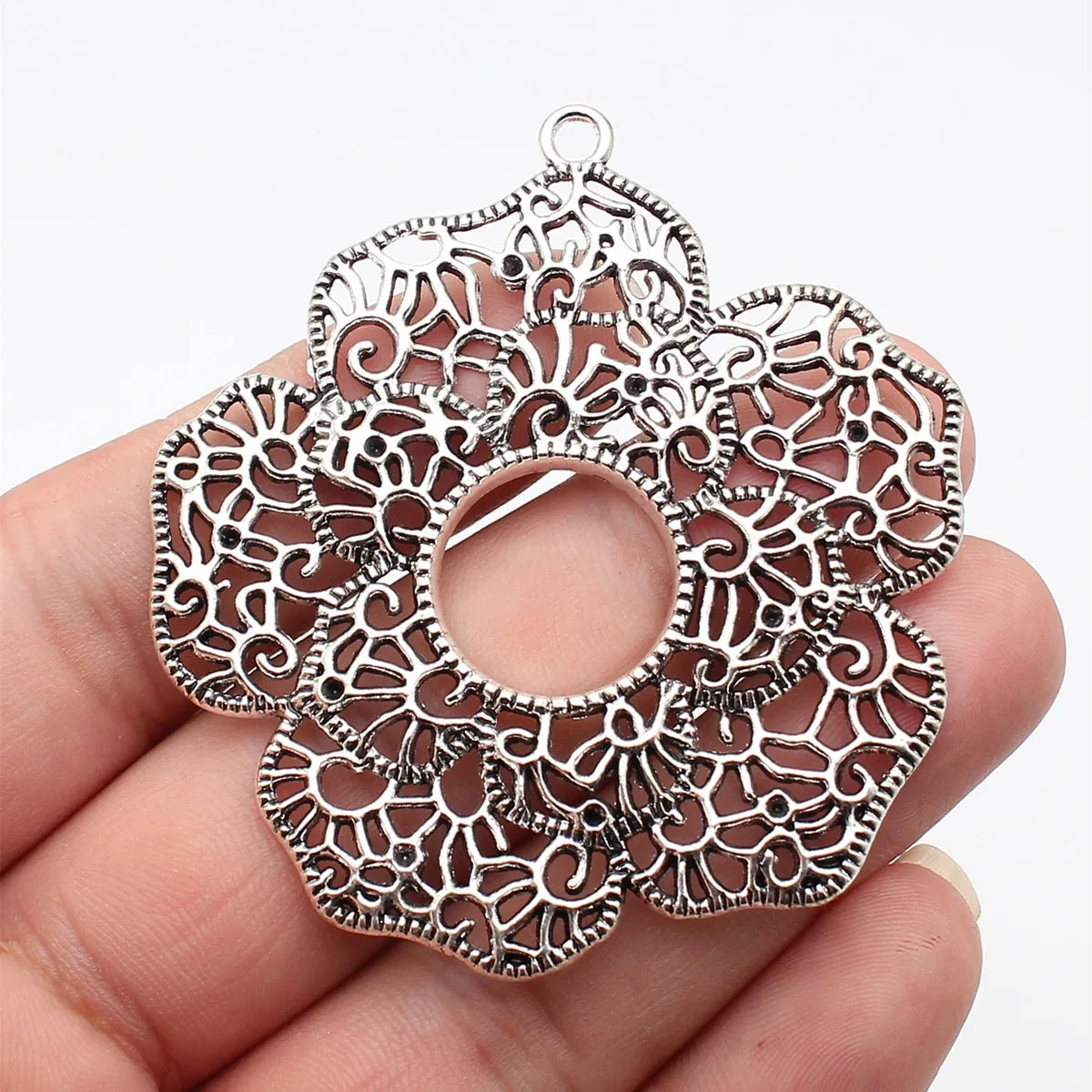 67x60mm 12g Antique Silver Zinc Alloy Hollow Flower Filigree Charm Pendant for DIY Jewelry Making