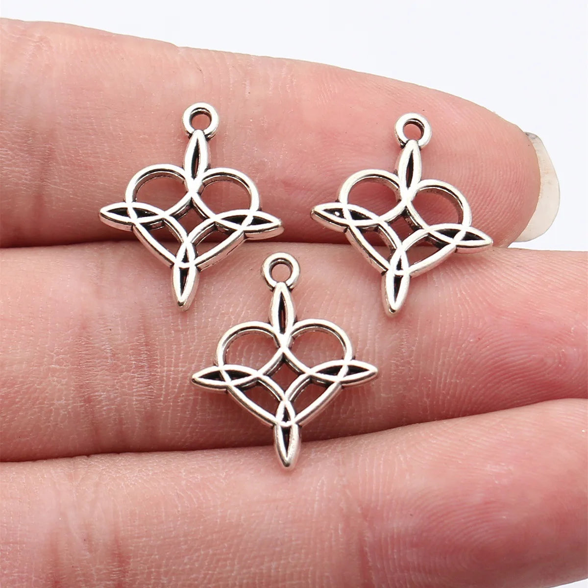 20x17mm 1.2g Antique Silver Zinc Alloy Openwork Heart Cross Star Celtic Knot Hollow Charm Pendant for DIY Jewelry