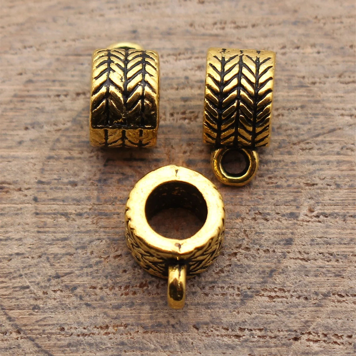 11x7.8x5.6mm 1g Antique Gold Zinc Alloy Carved Pattern Three-Way Pendant Bail Connector for DIY Jewelry