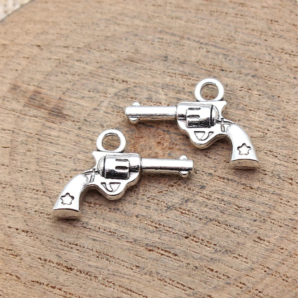 11x22mm 1.1g Antique Silver Zinc Alloy Pistol Charm Pendant for DIY Necklace Bracelet Making