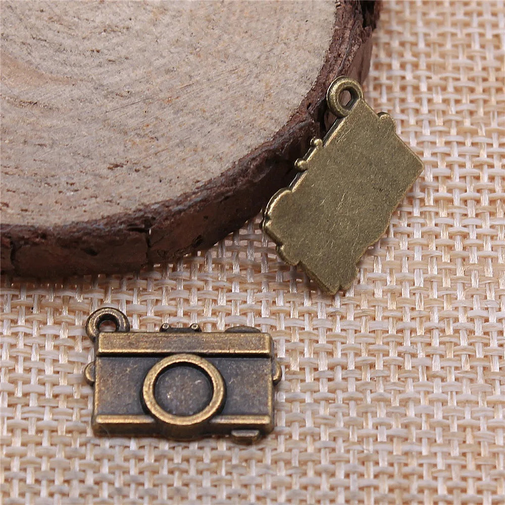 17x12mm 2g Multicolor Zinc Alloy Camera Charm Pendant for DIY Bracelet Necklace Making