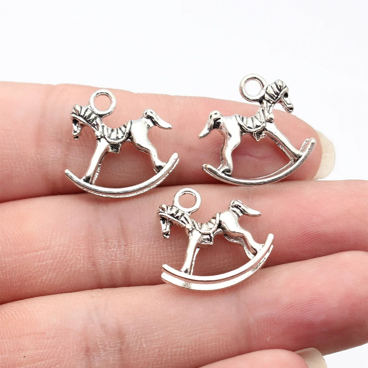 20x18mm 2.2g Antique Silver Zinc Alloy Rocking Horse Charm Pendant for DIY Bracelet Necklace Making