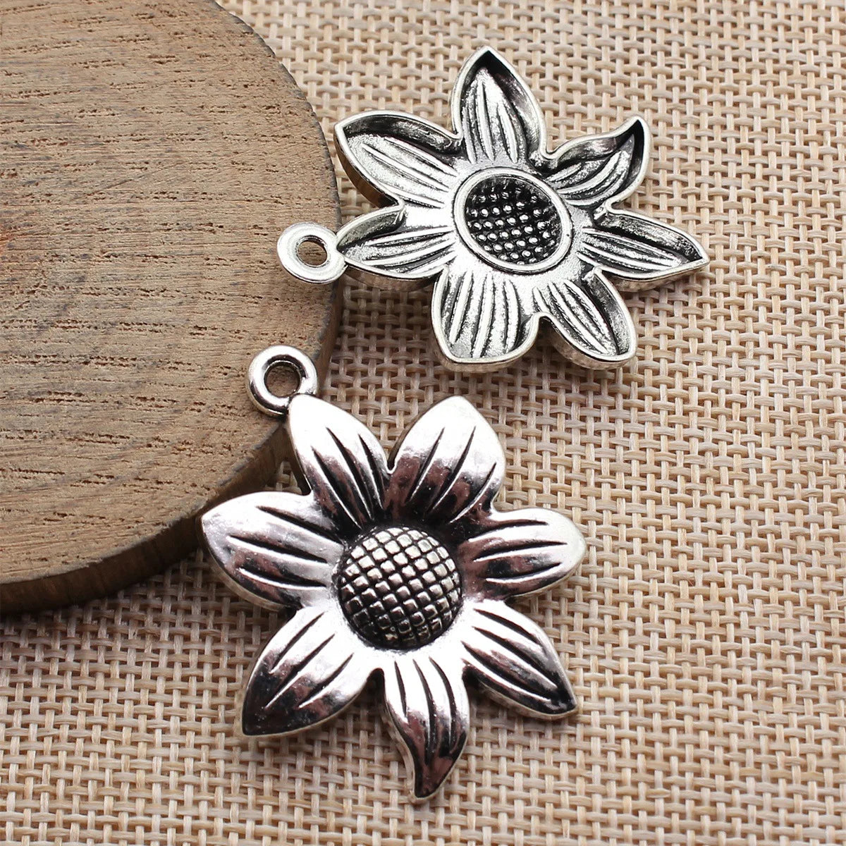 41x35mm 5.4g Antique Silver Zinc Alloy Flower Charm Pendant for DIY Bracelet Necklace Jewelry