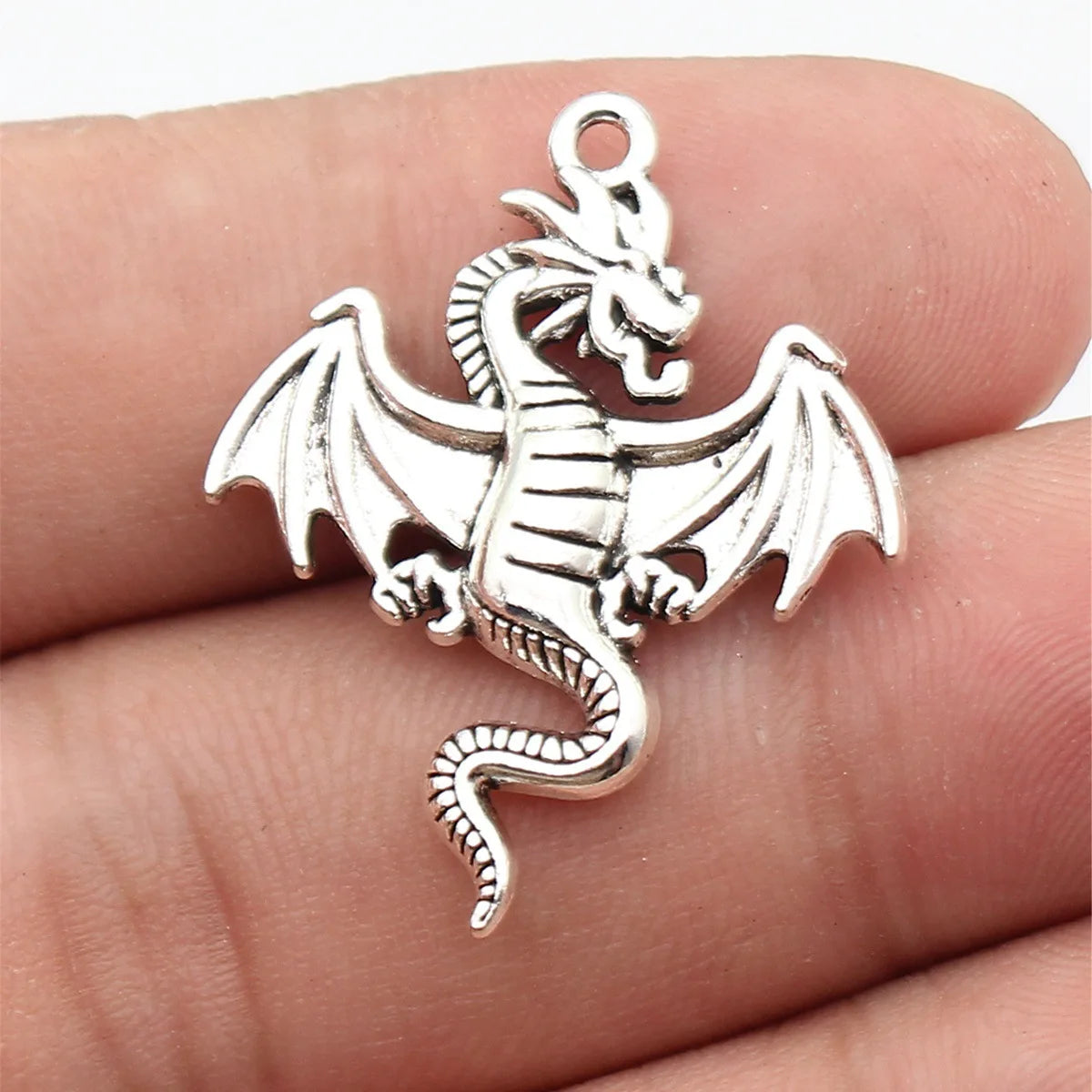 32x26mm 3.6g Antique Silver Zinc Alloy Double Sided Flying Dragon Charm Pendant for DIY Jewelry Making