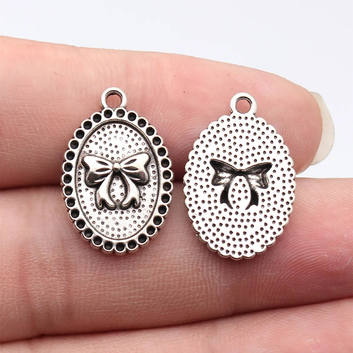 23x16mm 2g Antique Silver Zinc Alloy Bow Oval Tag Butterfly Charm Pendant for DIY Necklace Bracelet Making