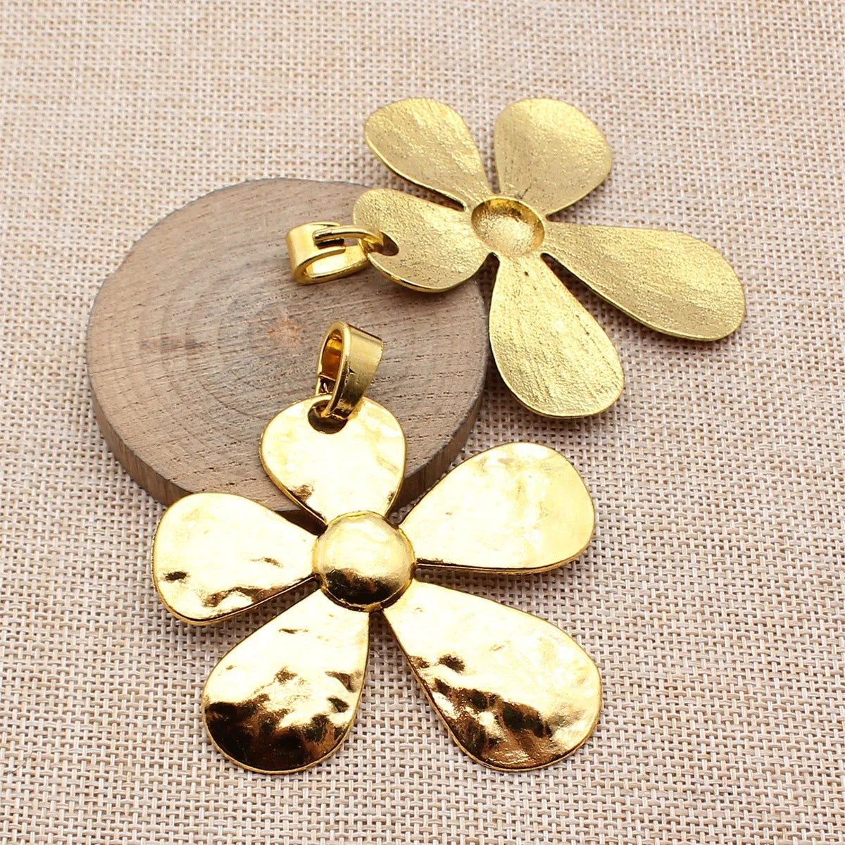 79x69mm 24.3g Multicolor Zinc Alloy Hammered Flower Large Charm Pendant for DIY Necklace Jewelry