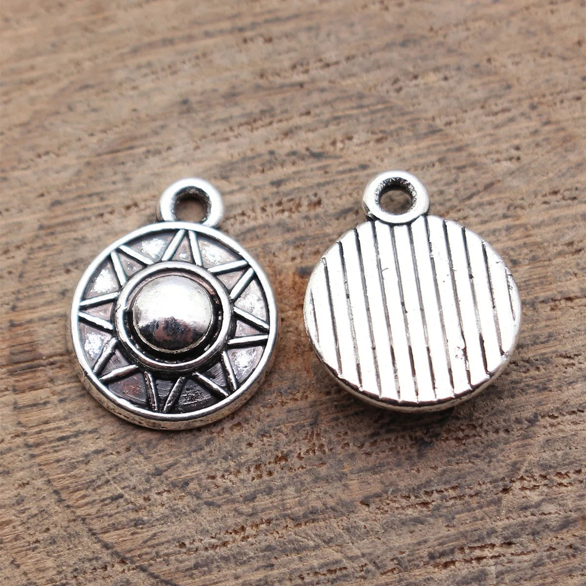 15x12x7.7mm 1.4g Multicolor Zinc Alloy Engraved Round Charm Pendant for DIY Necklace Bracelet Jewelry