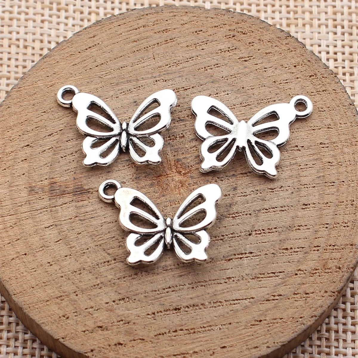 20x15mm 0.94g Antique Silver Zinc Alloy Butterfly Charm Pendant for DIY Necklace Bracelet Jewelry