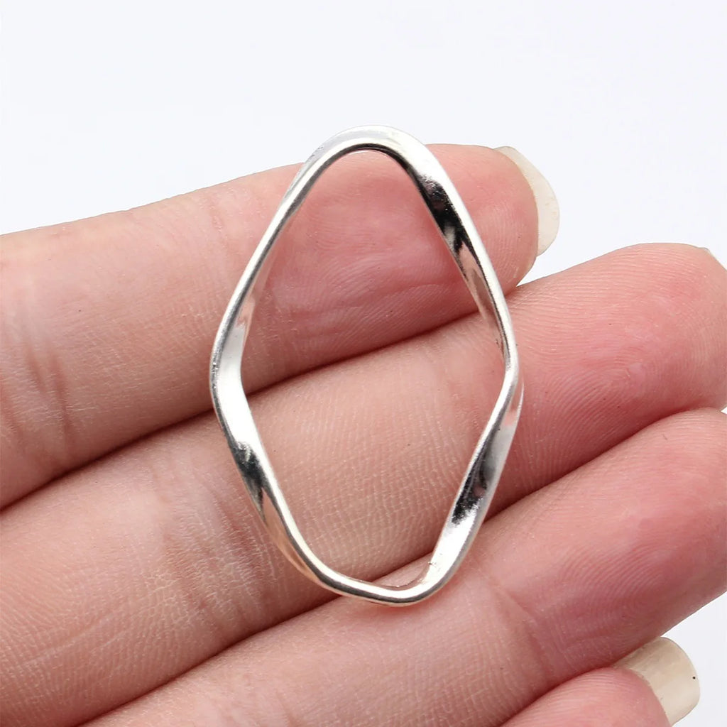 42x28mm 2.9g Multicolor zinc alloy irregular hollow twisted geometric oval ring charm pendant for jewelry making