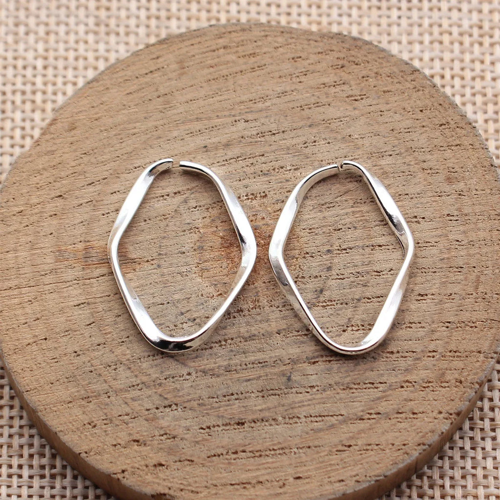 25x18mm 0.74g Multicolor Zinc Alloy Twisted Irregular Oval Ring Charm Pendant for DIY Jewelry
