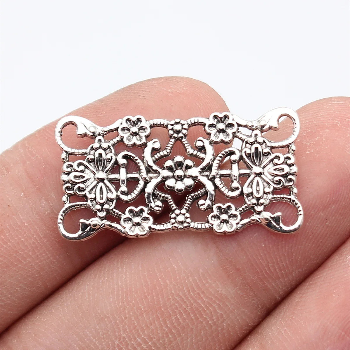 31x15mm 2.1g Multicolor Zinc Alloy Hollow Carved Flower Connector Charm for DIY Bracelet Making