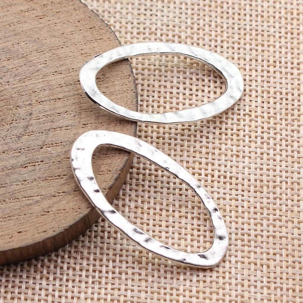 39x20mm 2.3g Antique Silver Zinc Alloy Hammered Oval Ring Charm Pendant for DIY Jewelry Making