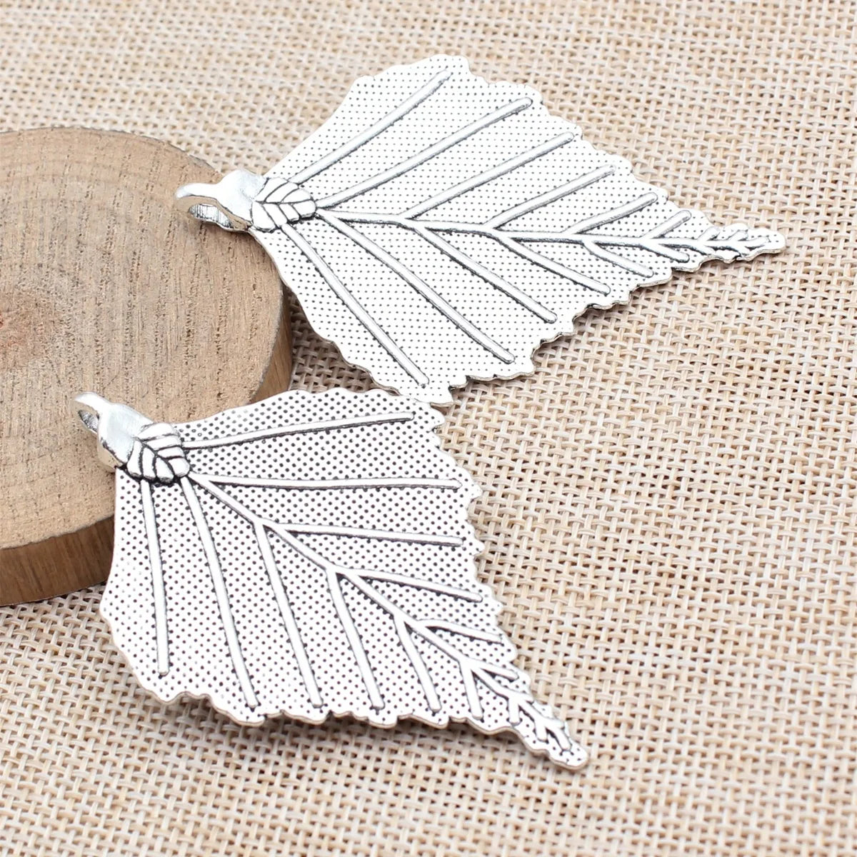 70x44mm 12.9g Antique Silver Zinc Alloy Large Tree Leaf Charm Pendant for DIY Necklace Jewelry Making