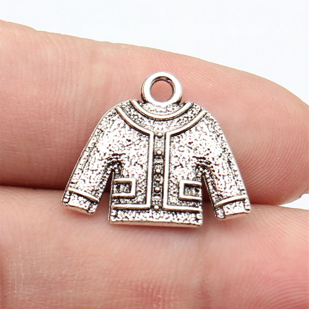 21x18mm 2.3g Antique Silver Zinc Alloy Double Sided Clothing Charm Pendant for DIY Jewelry Making