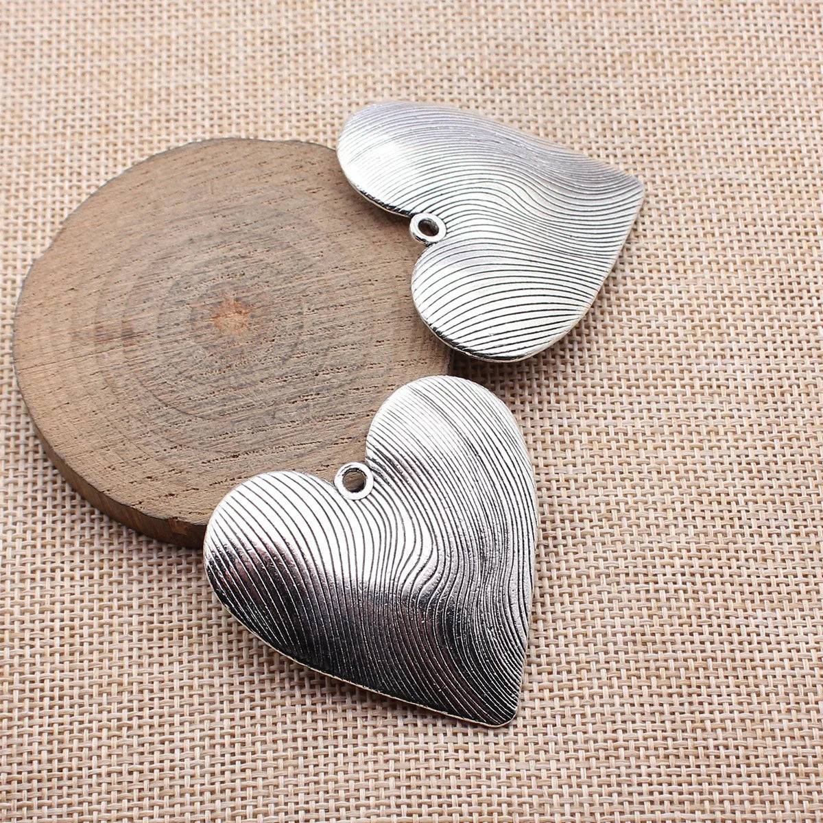 49x47x5.9mm 39.1g Antique Silver Zinc Alloy Wavy Heart Large Charm Pendant for DIY Necklace Making