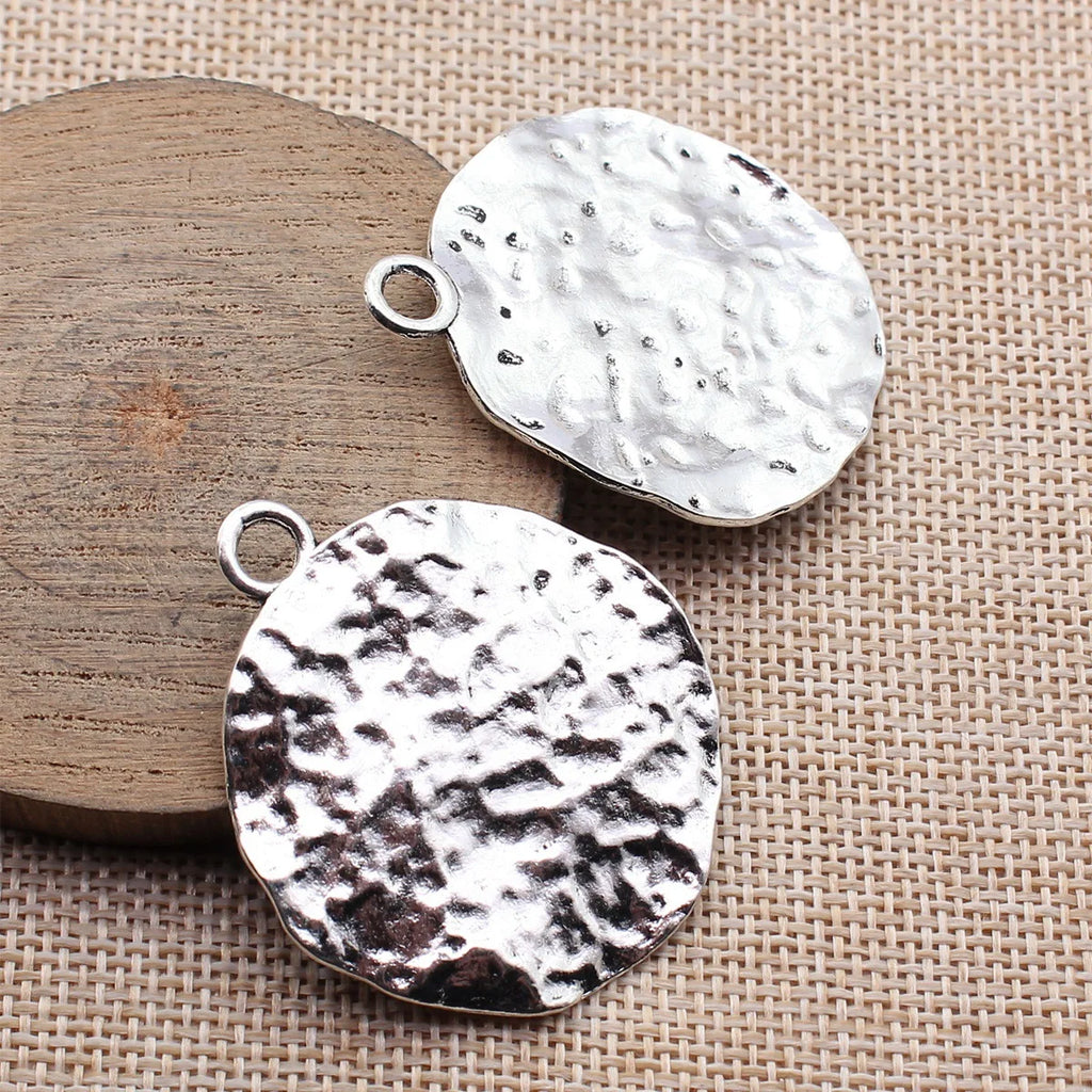 46x40mm 8.4g Antique Silver Zinc Alloy Hammered Wavy Round Disc Charm Pendant for DIY Jewelry Making