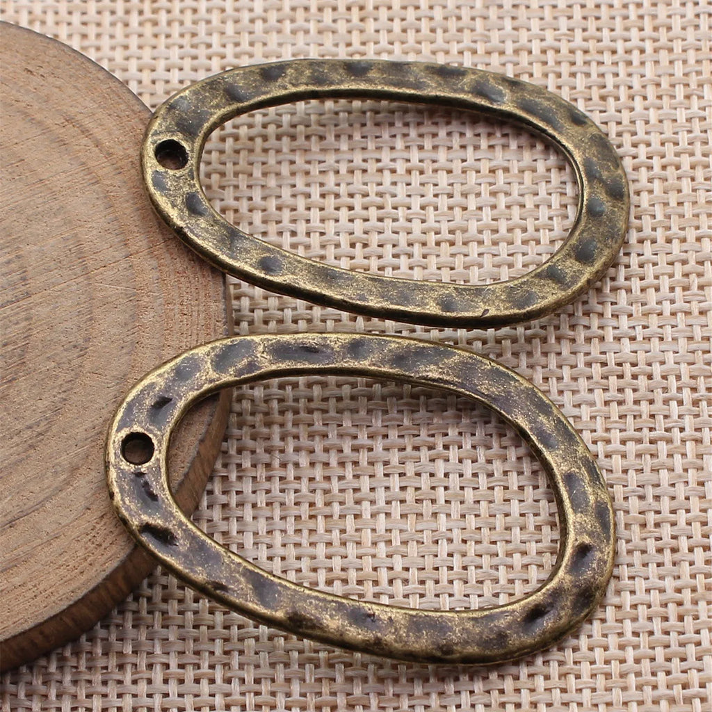 46x29mm 5.2g Multicolor Zinc Alloy Hammered Irregular Oval Ring Charm Pendant for DIY Jewelry Making