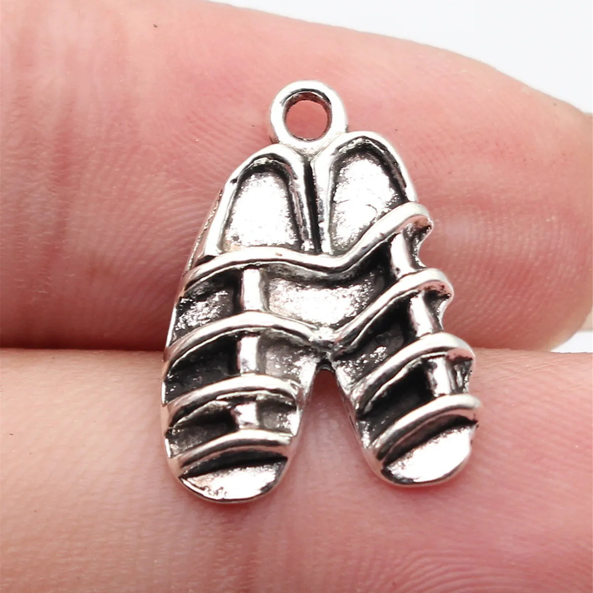 20x14mm 1.5g Antique Silver Tone Zinc Alloy Sandal Charm Pendant for DIY Bracelet Necklace Making