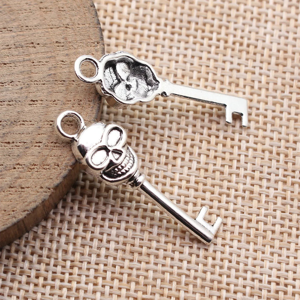 33x9.7mm 1.3g Multicolor Zinc Alloy Skull Head Key Charm Pendant for DIY Necklace Bracelet Making