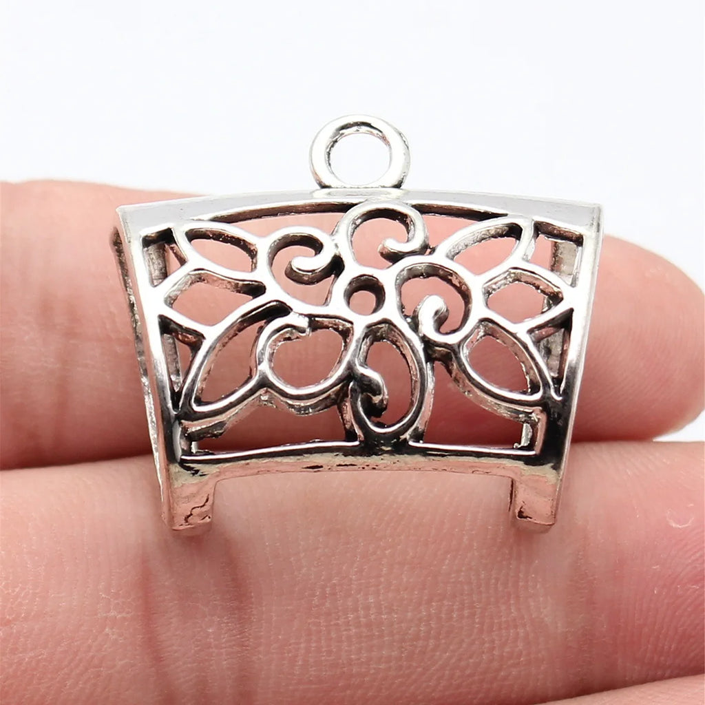 33x28x22mm 5.8g Antique Silver Zinc Alloy Hollow Floral Scarf Buckle Jewelry Findings for DIY Accessories