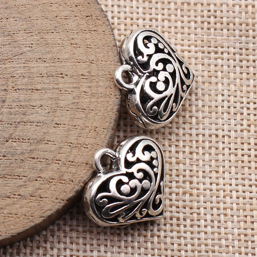 20x20x9.1mm 3.1g Antique Silver Zinc Alloy 3D Hollow Filigree Heart Charm Pendant for DIY Jewelry Making
