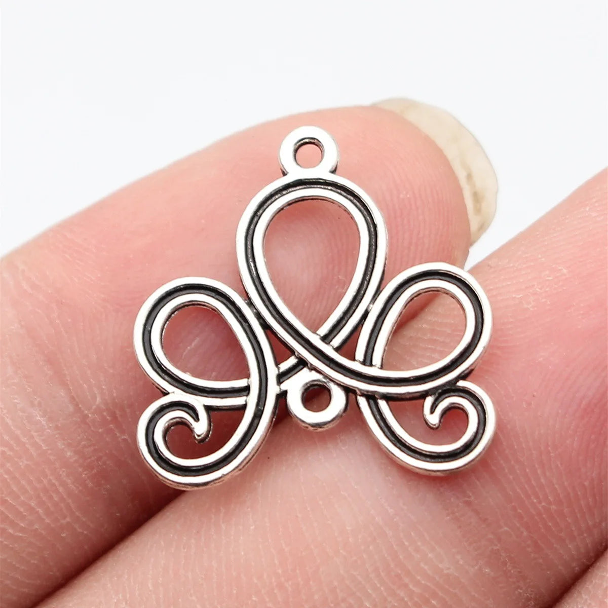 21x21mm 1.1g Antique Silver Zinc Alloy Celtic Swirl Celtic Knot Connector Charm for DIY Bracelet Jewelry Making