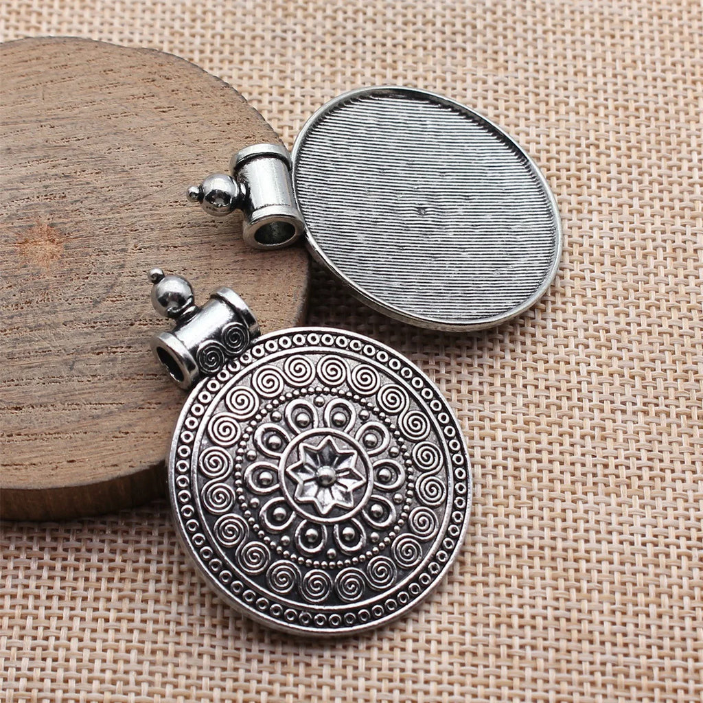 49x36mm 7.6g Blackened Silver Tone Zinc Alloy Ornate Round Tag Charm Pendant for DIY Jewelry Making