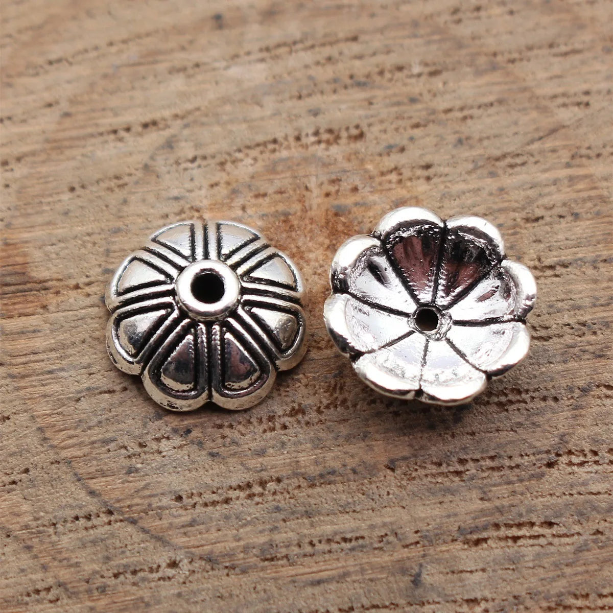 10x10x3.8mm 0.72g Antique Silver Zinc Alloy Flower Bead Caps for DIY Beaded Jewelry Making