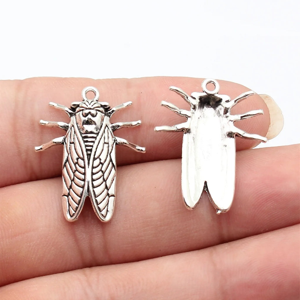 27x22mm 2.1g Multicolor Zinc Alloy Cicada Charm Pendant for DIY Necklace and Bracelet Jewelry Making