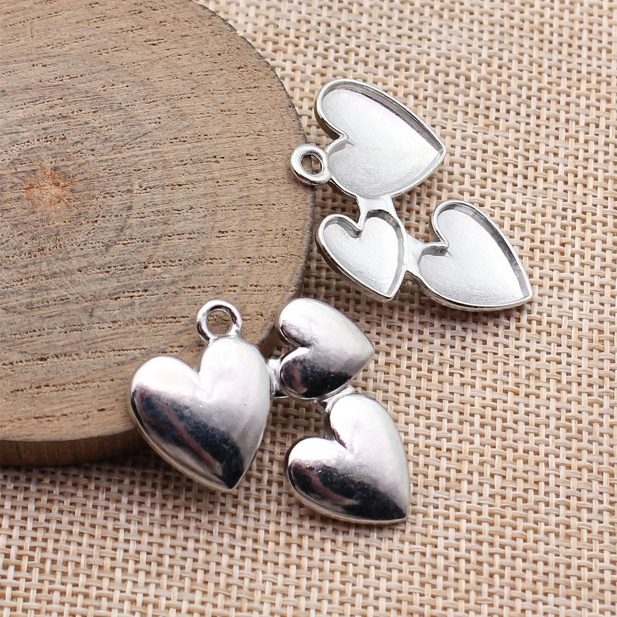 31x25mm 3.6g White K Color Zinc Alloy Three Heart Charm Pendant for DIY Necklace Bracelet Jewelry