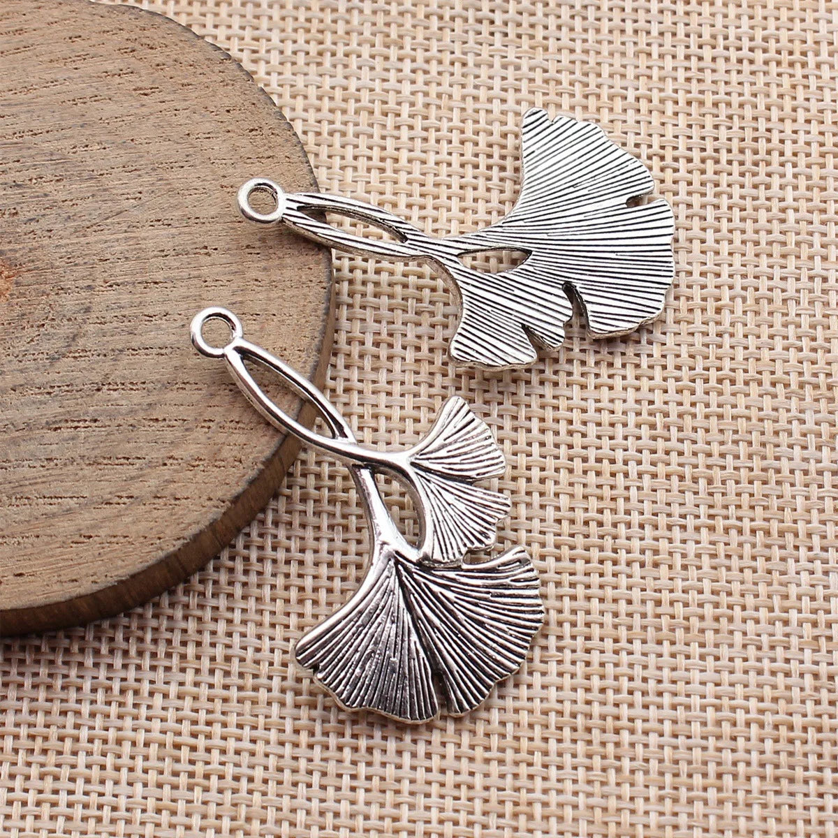 44x29mm 5g Antique Silver Zinc Alloy Ginkgo Leaf Charm Pendant for Botanical Jewelry Making