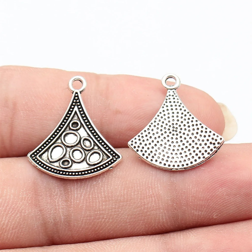 23x20mm 1.3g Antique Silver Zinc Alloy Fan Shape Charm Pendant for DIY Jewelry Making