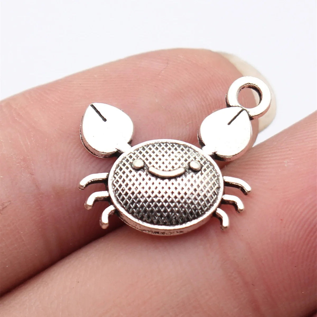 19x16mm 1.4g Antique Silver Zinc Alloy Crab charm pendant for DIY vintage bracelet necklace making