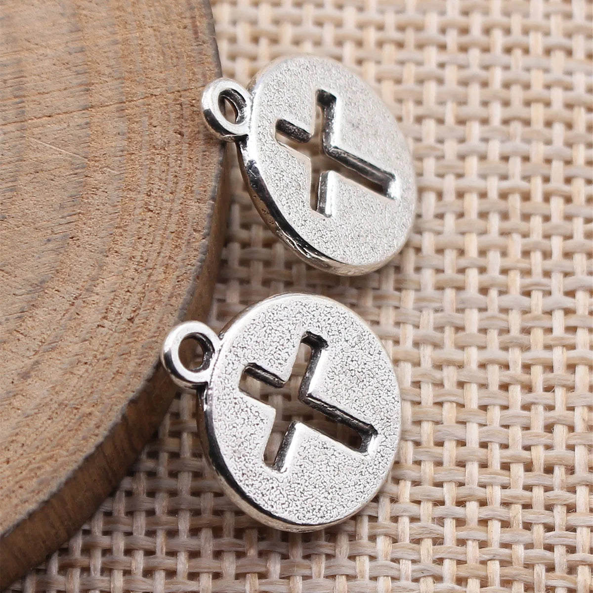 17x14mm 1.5g Antique Silver Zinc Alloy Cross Round Tag Hollow Double Sided Charm Pendant for DIY Religious Jewelry
