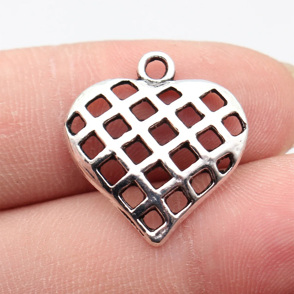 23x21mm 1.4g Antique Silver Zinc Alloy Hollow Woven Texture Heart charm pendant for DIY jewelry making