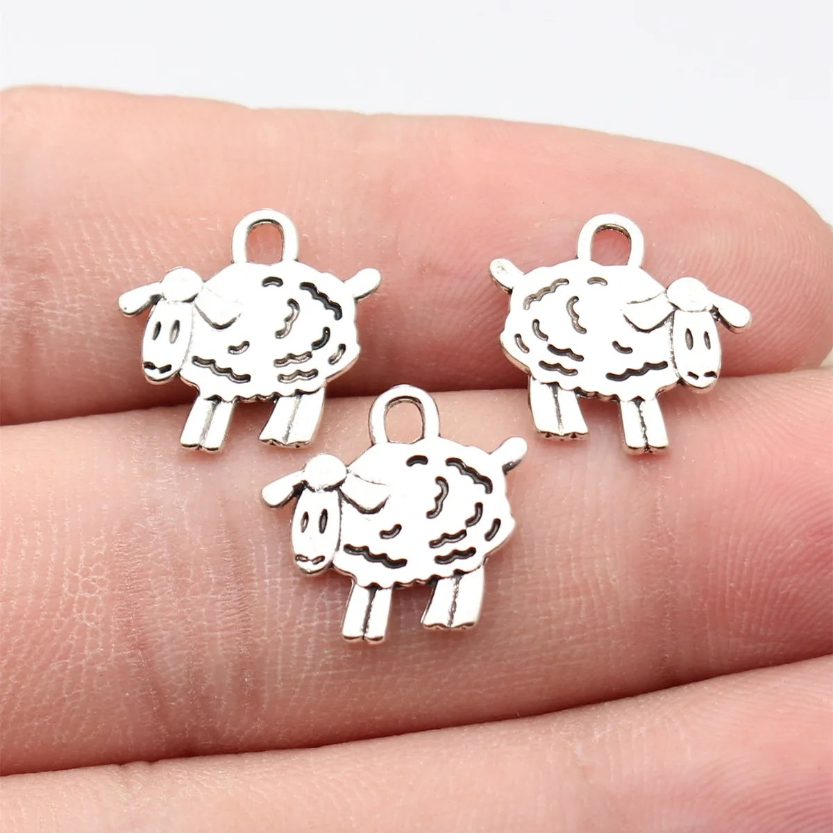 15x15mm 0.7g Antique Silver Zinc Alloy Double Sided Sheep Charm Pendant for DIY Animal Theme Jewelry