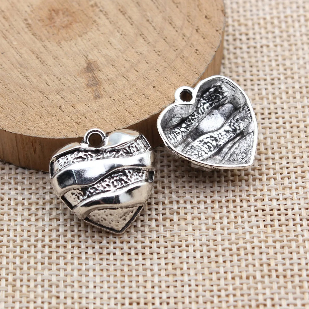 21x20mm 2.4g Antique Silver Zinc Alloy Striped Heart Charm Pendant for DIY Necklace Bracelet Making
