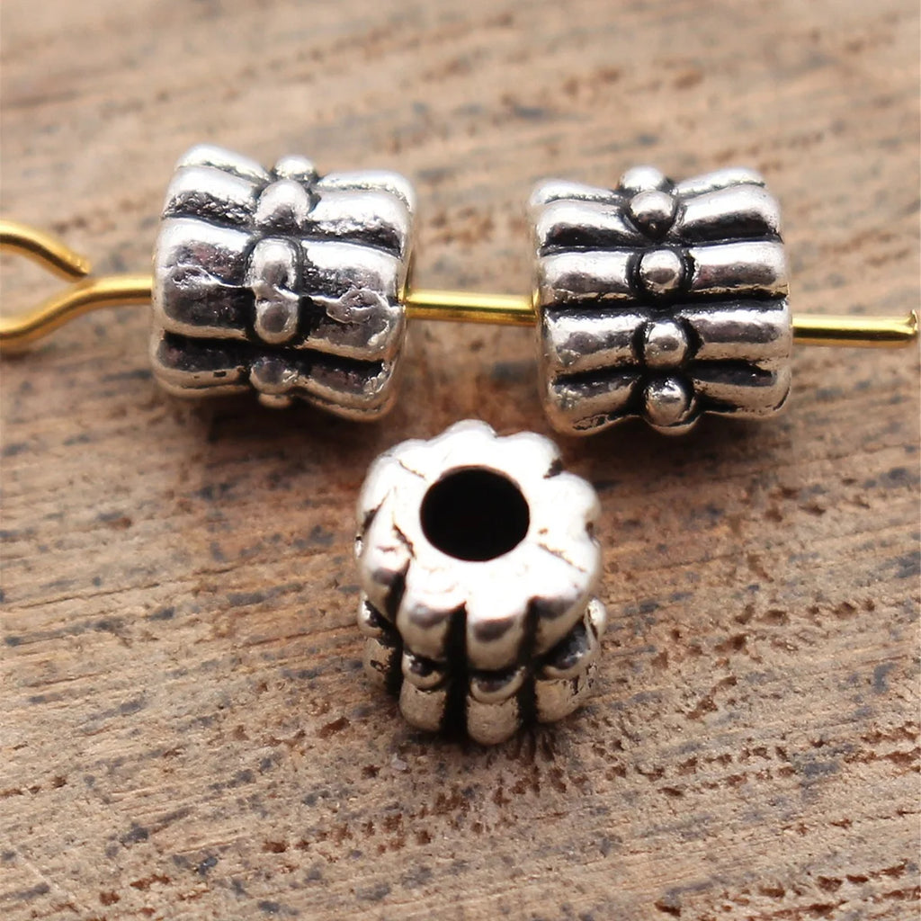 6x5.7x5.6mm 0.6g Antique Silver Zinc Alloy Embossed Floral Round Loose Metal Beads for DIY Bracelet