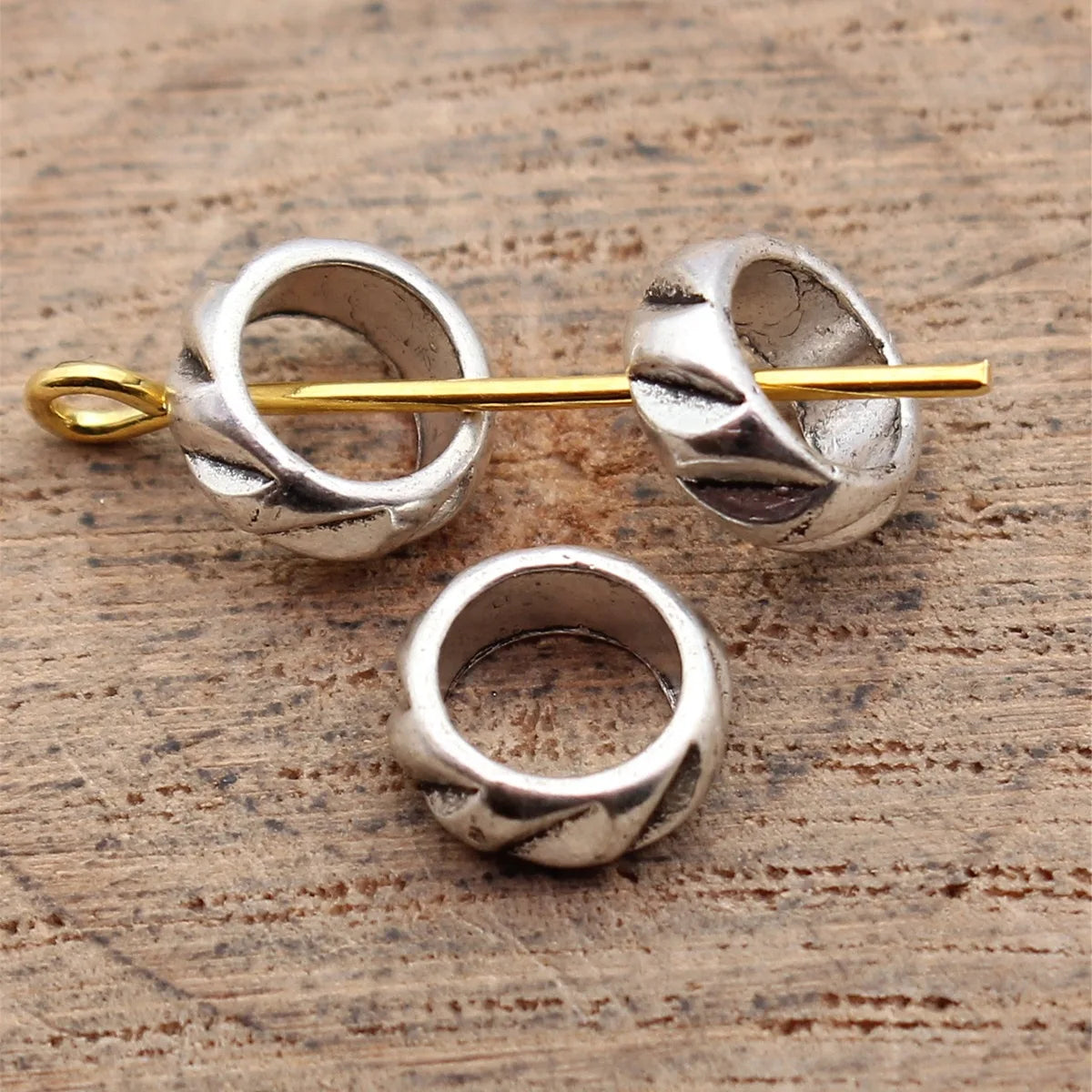 8x8x3.4mm 0.43g Antique Silver Zinc Alloy Textured Round Large Hole Spacer Beads for Bracelet Jewelry Making