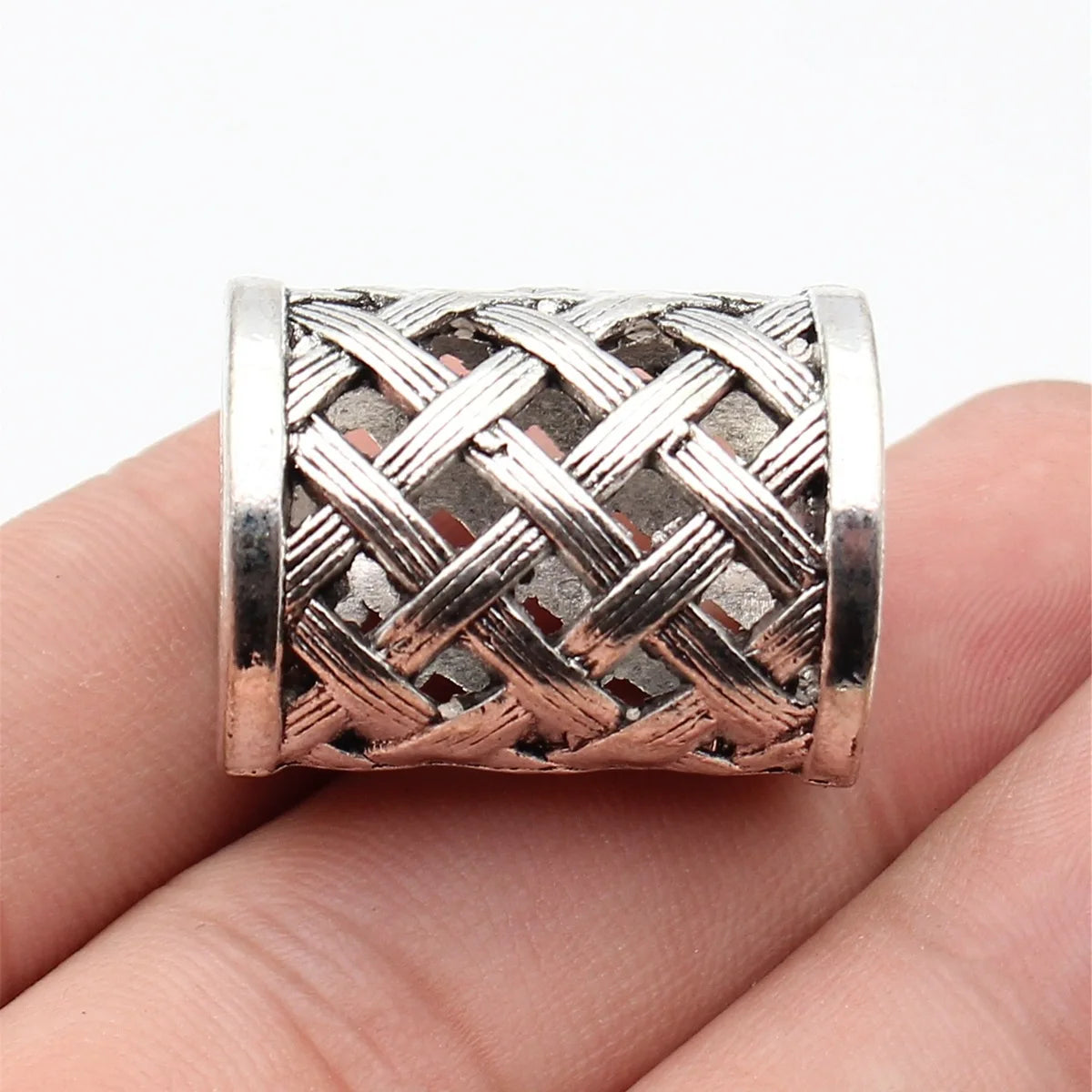28x22x22mm 15.7g Multi Finish Zinc Alloy Hollow Woven Pattern Scarf Buckle Finding for DIY Accessories